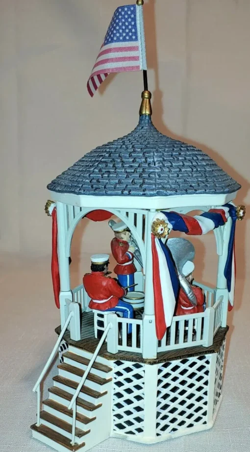 Stocking / Skirt^Department 56 Cic, Gazebo Music Box "Stars And Stripes Forever", 56.55502, Christmas In The City