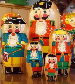 ALSH Nesting Nutcracker Dolls Online